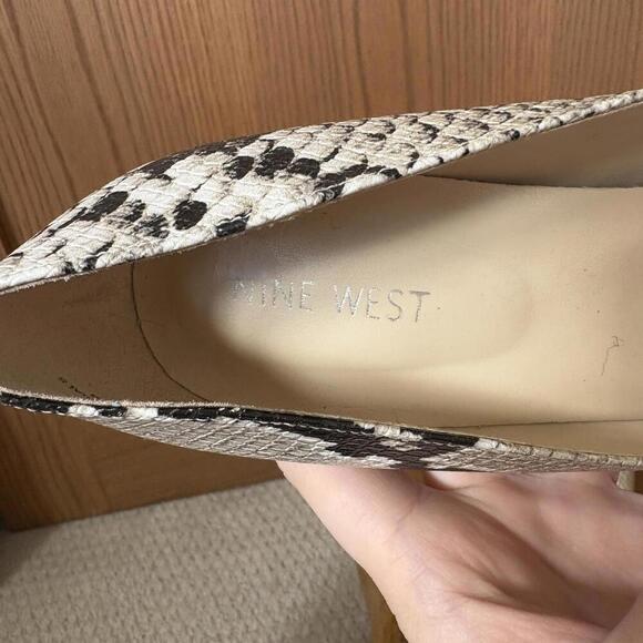 Nine West Issa Block Heel Snake Skin Patterned Pump Size: 9.5 - Picture 8 of 8